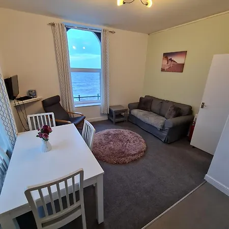 Farina No6, Sea View Apartment Sleeping 4 Guests Бринлингтон Экстерьер фото